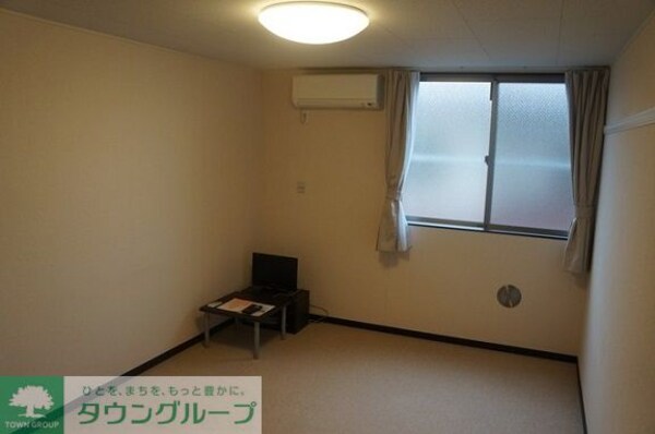 リビング・居室(設備・仕様は号室により異なる為、現況を優先致します。)