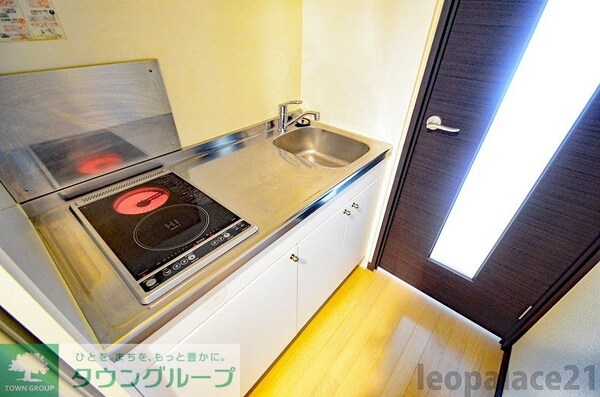 キッチン(設備・仕様は号室により異なる為、現況を優先致します。)