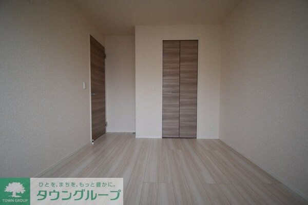 寝室(★お部屋探しは株式会社タウンハウジング東京まで★)
