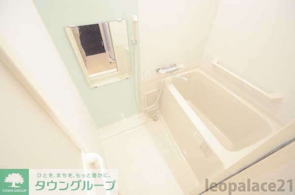 バス／シャワールーム等(設備・仕様は号室により異なる為、現況を優先致します。)