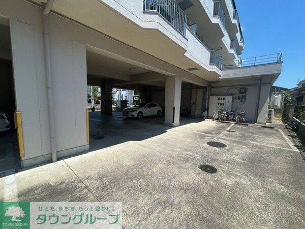 駐車場(駐車場)
