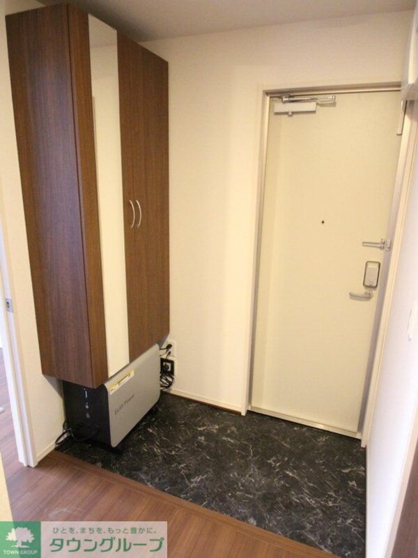 玄関(★お部屋探しは株式会社タウンハウジング東京まで★)