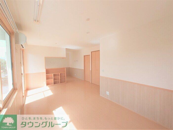 物件内観写真8　(リビング/居室)