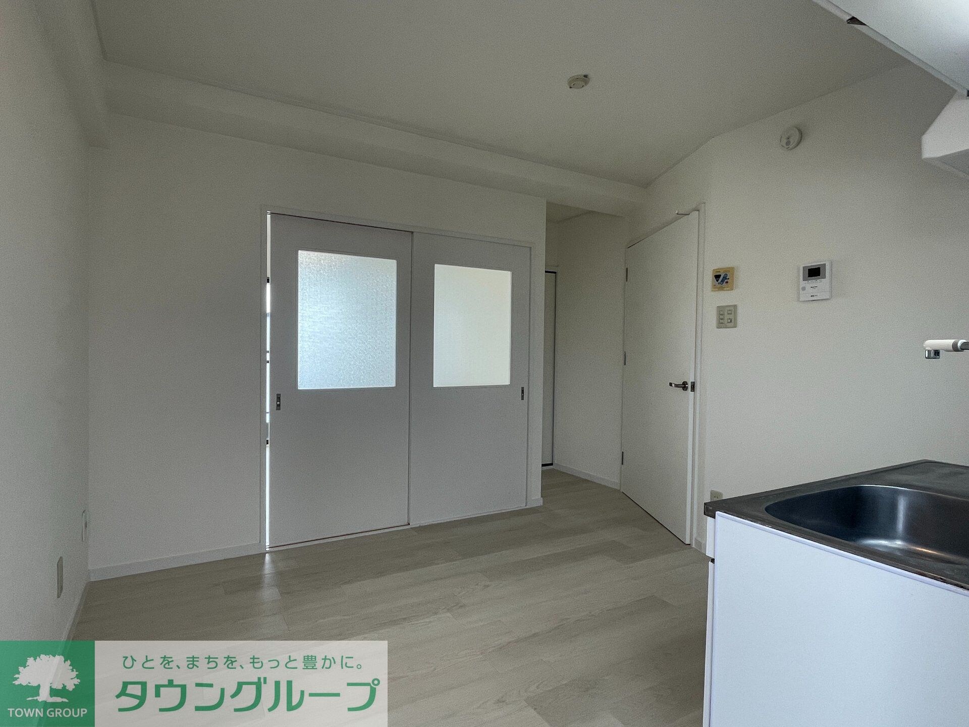 物件内観写真17　(リビング/居室)