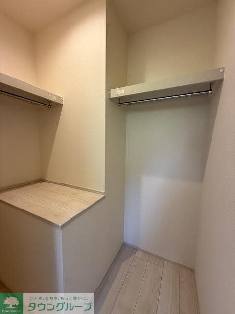 物件内観写真15　(玄関)