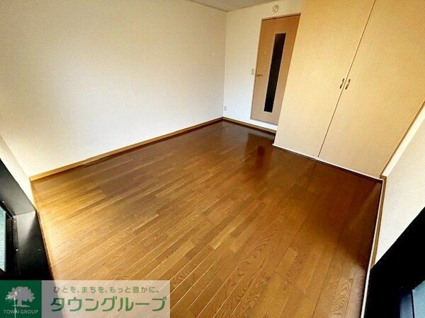 リビング・居室(★どのように家具を配置するか想像しやすい広さですね★)