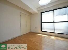 物件内観写真12　(リビング/居室)