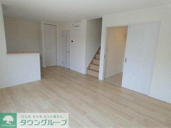 リビング・居室(★お部屋探しは株式会社タウンハウジング東京まで★)
