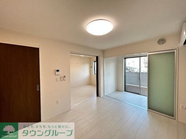 リビング・居室(★お問い合わせはタウンハウジング聖蹟桜ヶ丘店まで★)