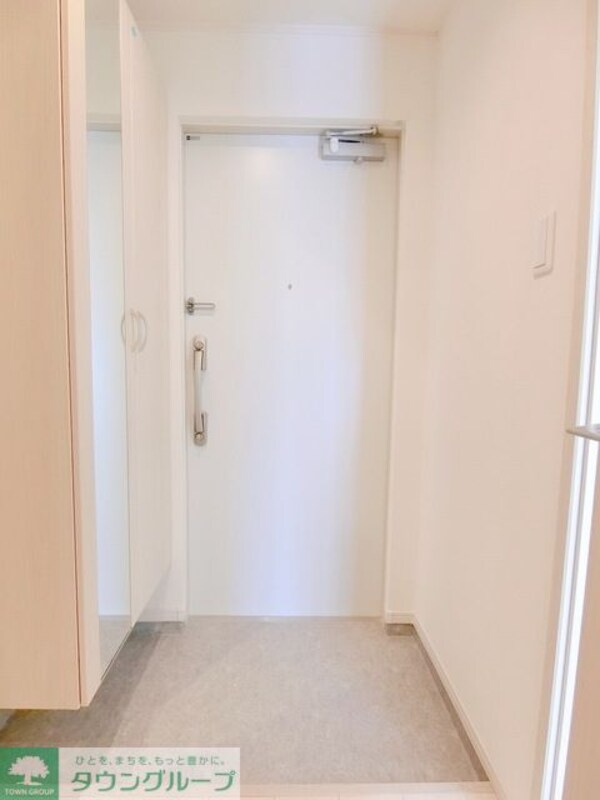 玄関(同施工会社参考写真)