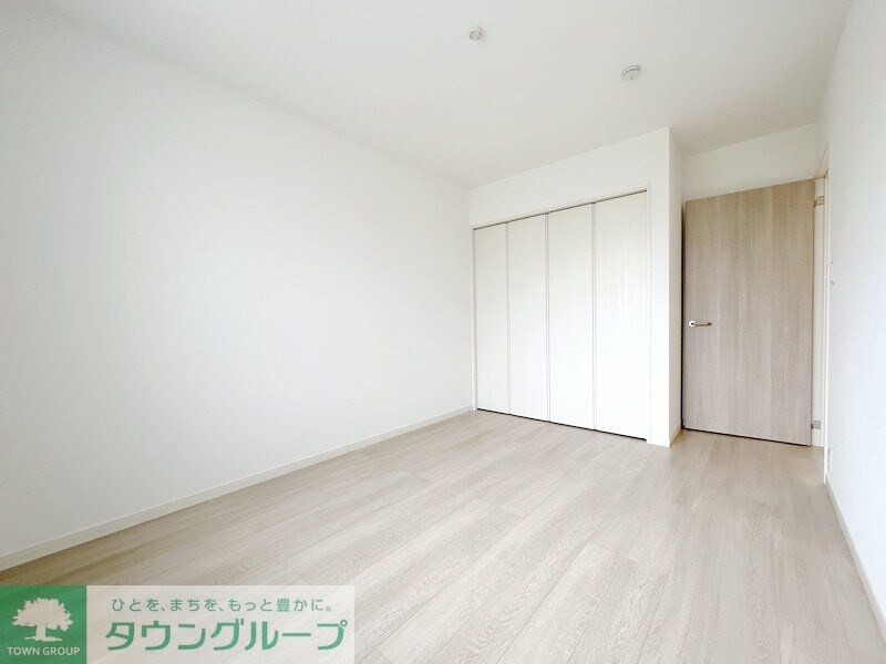 物件内観写真6　(リビング/居室)