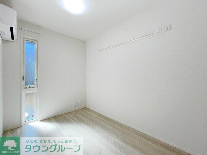 物件内観写真7　(リビング/居室)