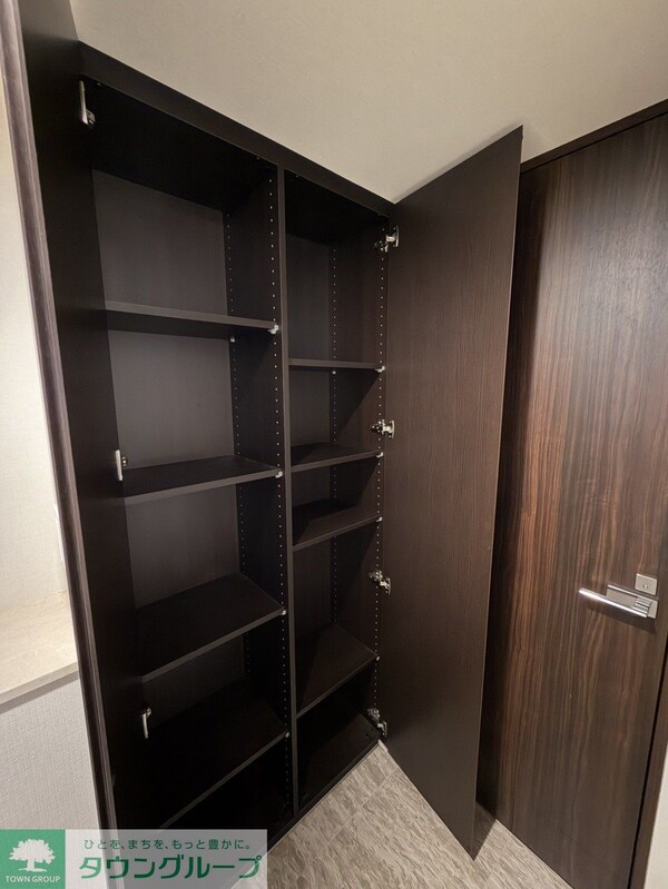 収納(トイレ横収納)