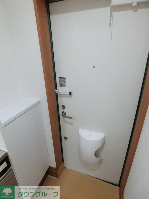 玄関(★お部屋探しは株式会社タウンハウジング東京まで★)