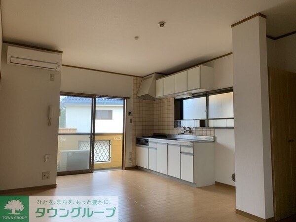 リビング・居室(★お部屋探しは株式会社タウンハウジング東京まで★)