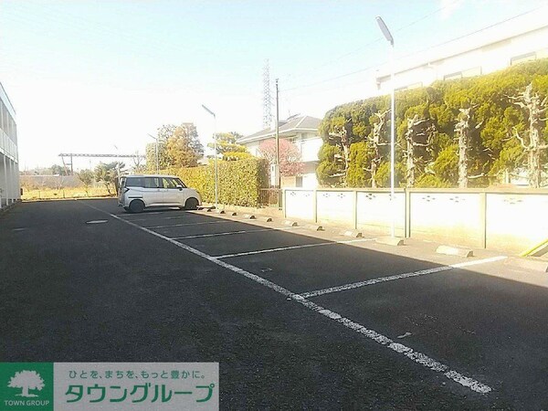 駐車場(設備・仕様は号室により異なる為、現況を優先致します。)