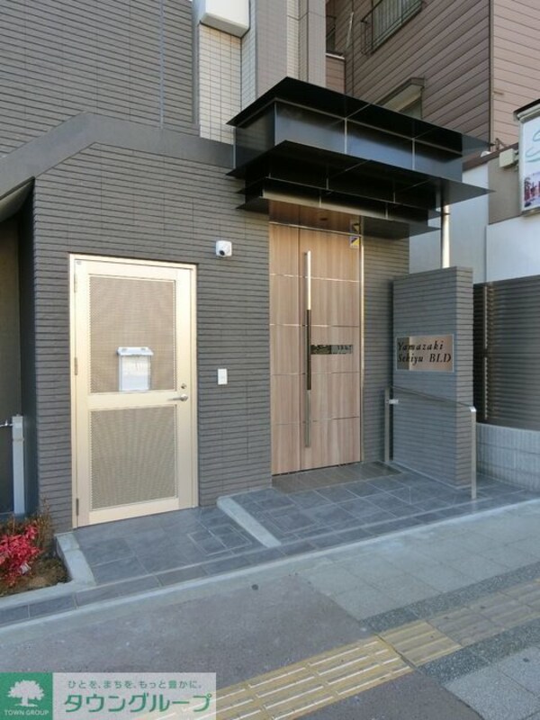 エントランス(★お部屋探しは株式会社タウンハウジング東京まで★)