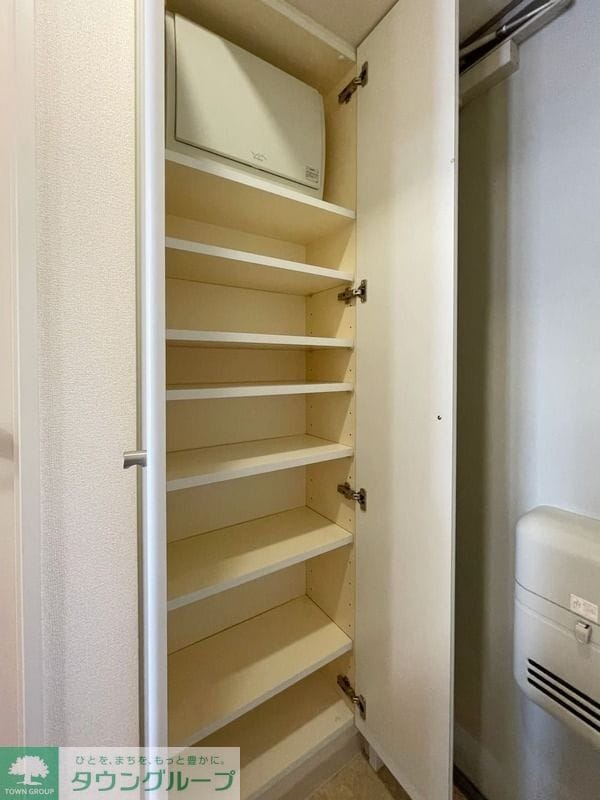 玄関(★お部屋探しは株式会社タウンハウジング東京まで★)