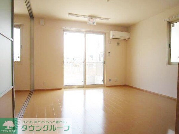 リビング・居室(☆2面採光で明るいリビング☆)