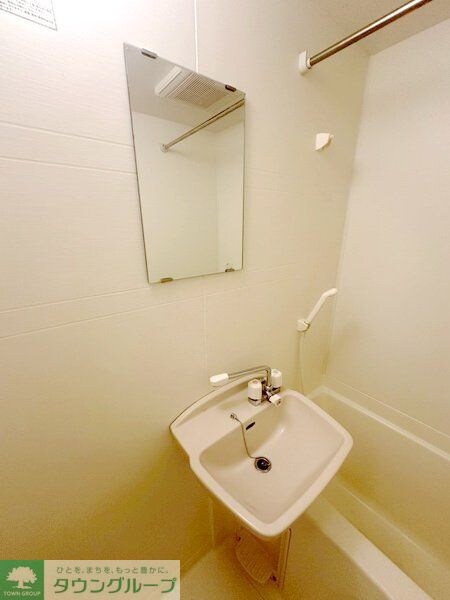 物件内観写真15　(洗面)