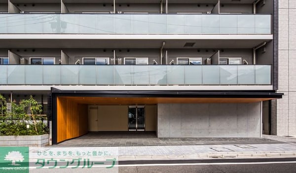 エントランス(2015年9月撮影)