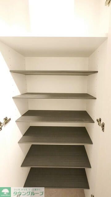 物件内観写真18　(収納)