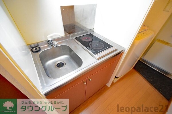 キッチン(設備・仕様は号室により異なる為、現況を優先致します。)