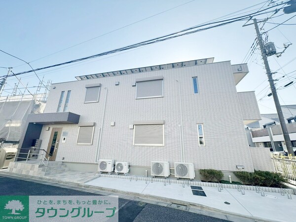 ロビー(駐車場)