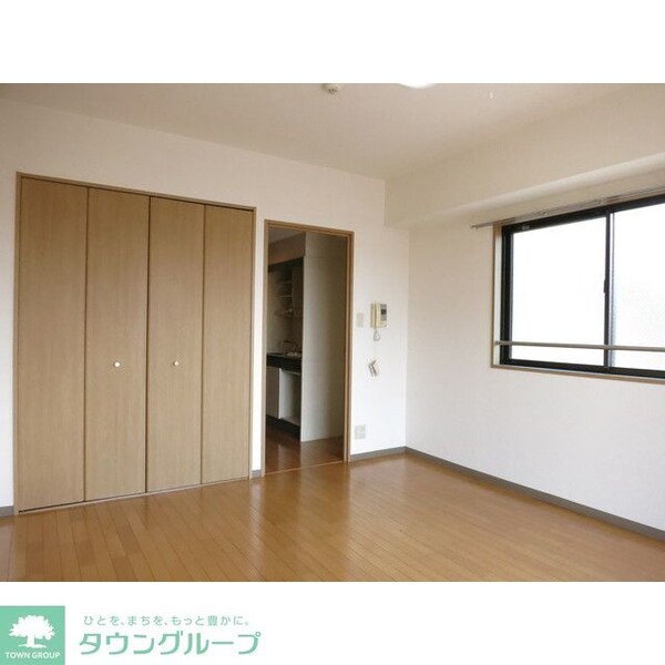 リビング・居室(※同タイプ別部屋の写真になります)