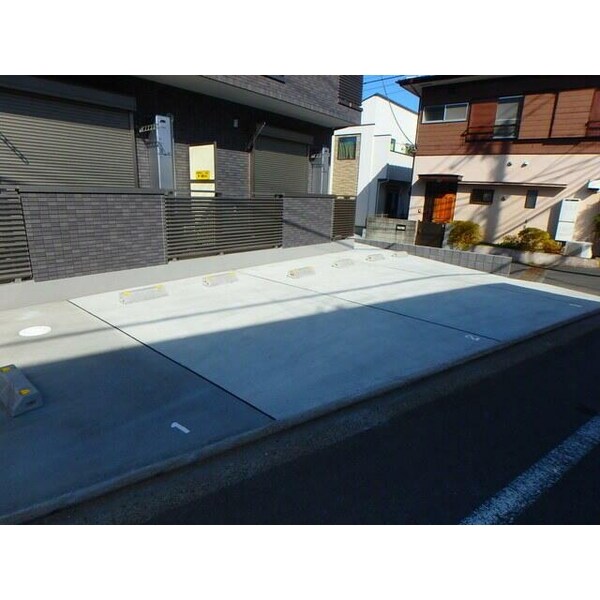 駐車場(★お問い合わせはタウンハウジングまで★)
