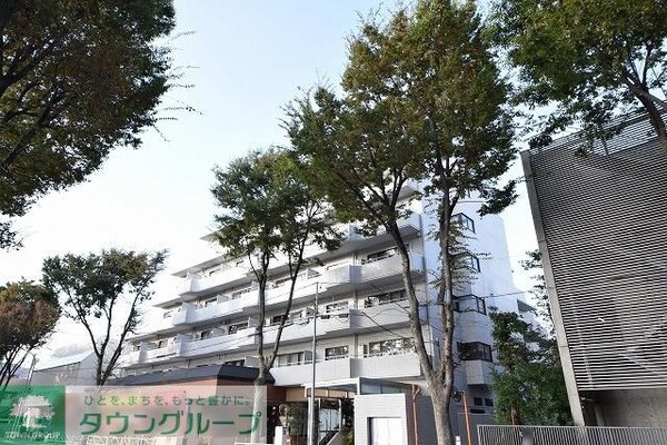 外観(★調布駅徒歩5分・オートロック付きマンションです★)