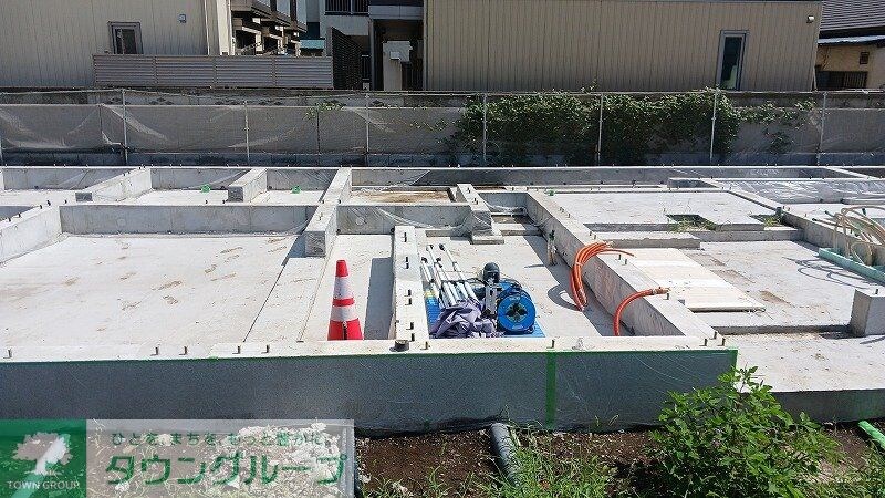 物件内観写真10　(駐車場)