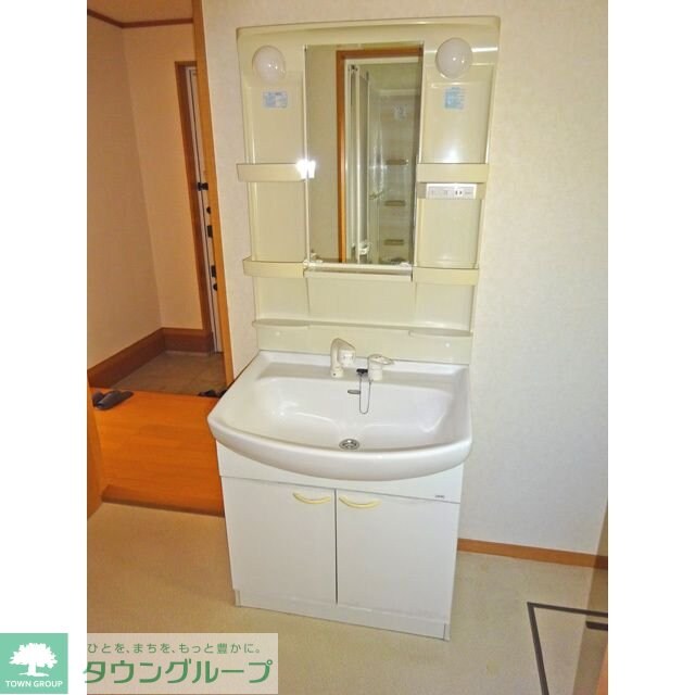 物件内観写真3　(★洗面化粧台★)