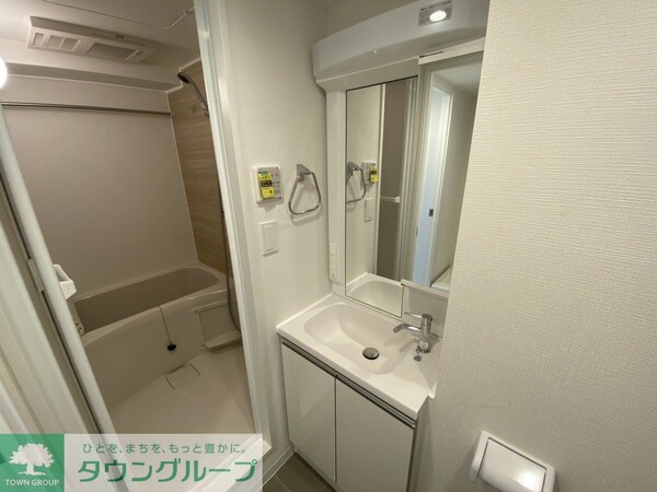 洗面(バス／シャワールーム等)