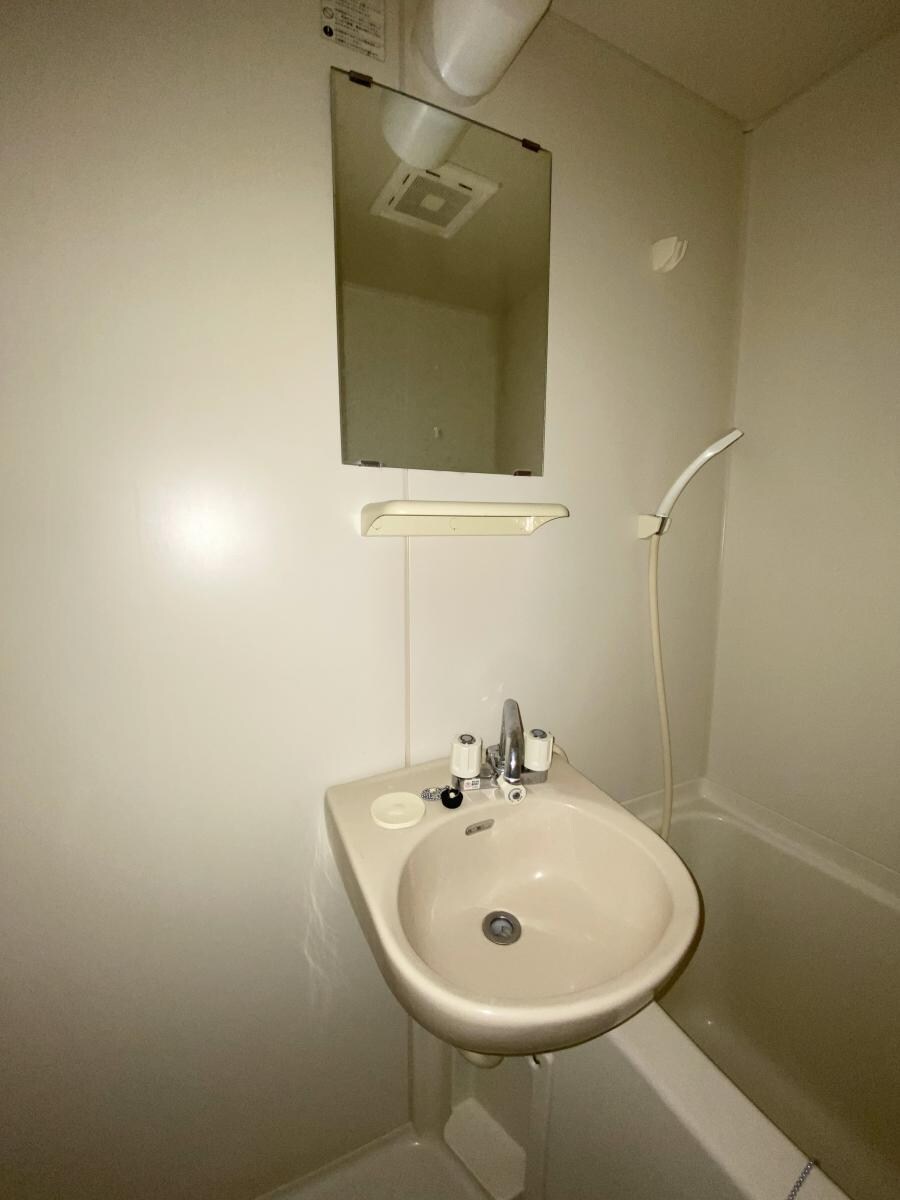 物件内観写真12　(洗面)