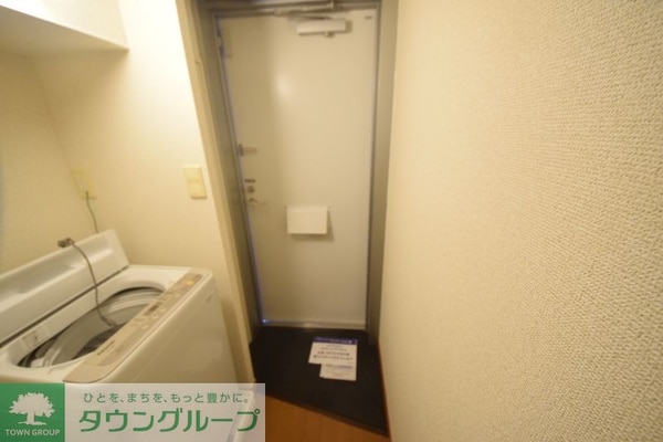 玄関(洗面)