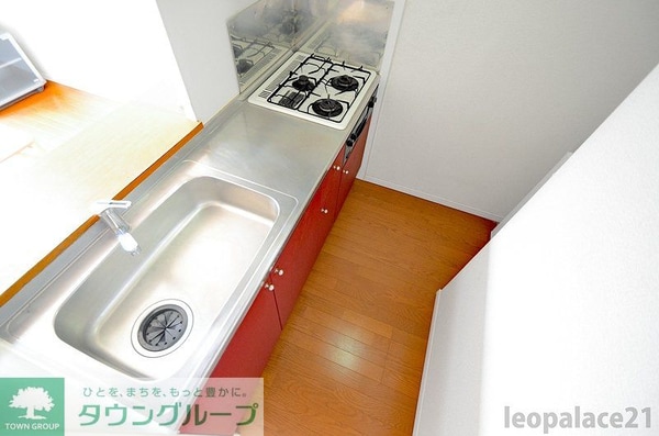 キッチン(設備・仕様は号室により異なる為、現況を優先致します。)