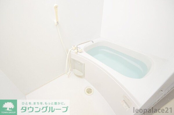 バス／シャワールーム等(設備・仕様は号室により異なる為、現況を優先致します。)