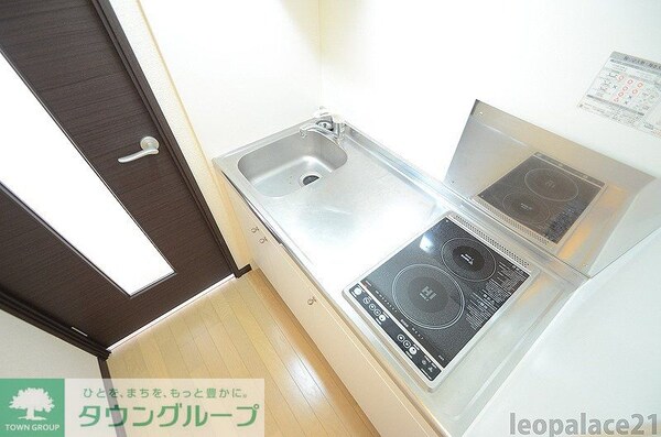 キッチン(設備・仕様は号室により異なる為、現況を優先致します。)