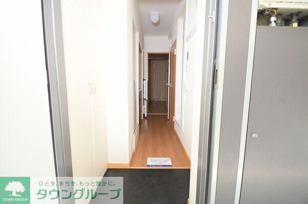 玄関(仕様・設備は原状と異なる場合有。現状優先)