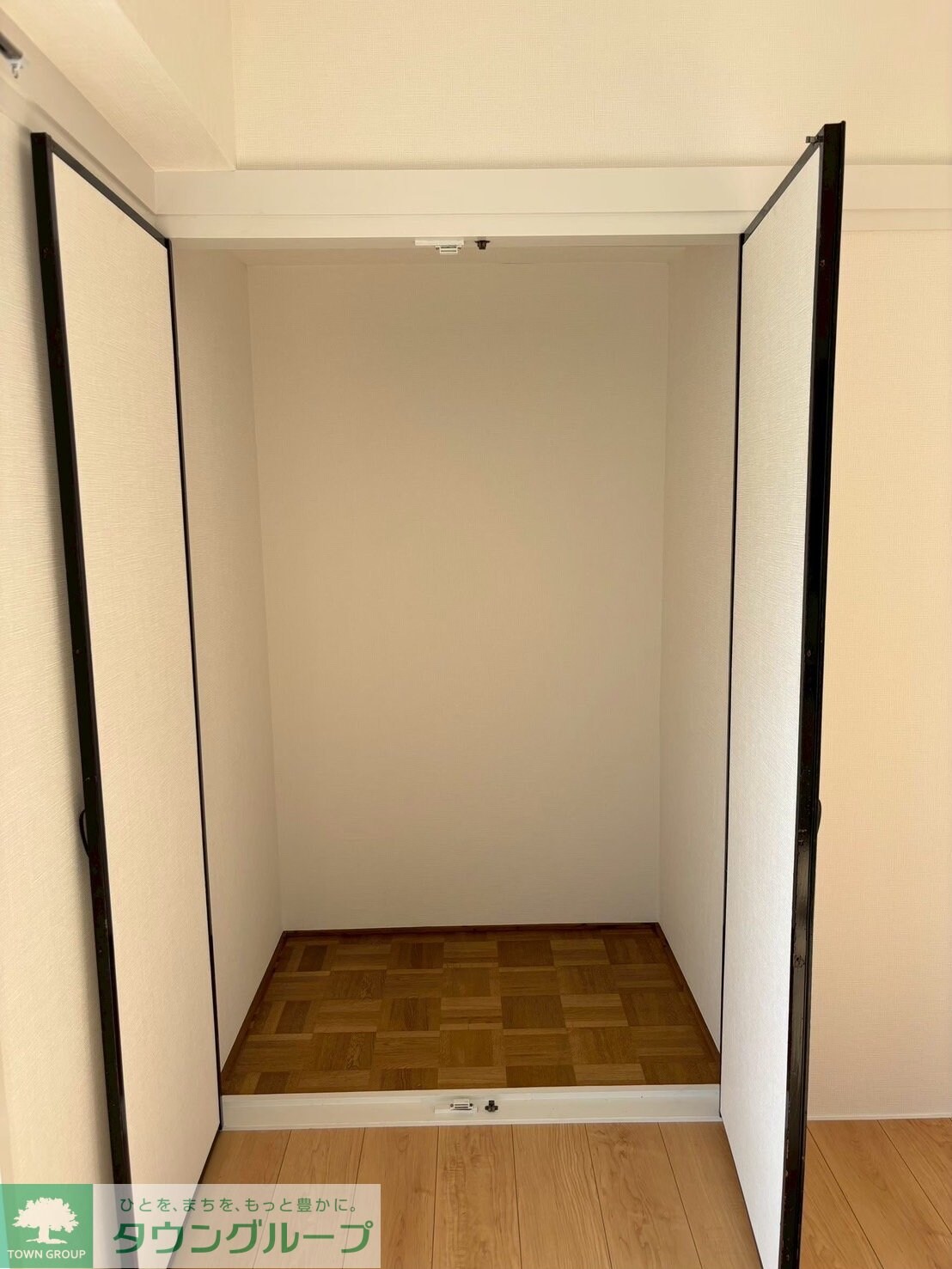 物件内観写真11　(収納)