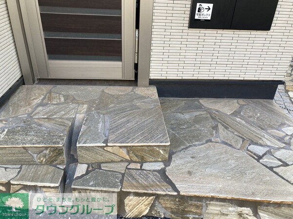 エントランス(庭)
