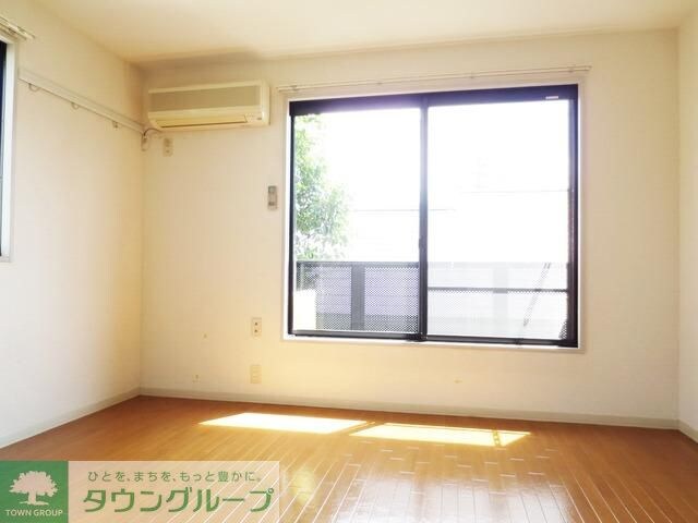 物件内観写真2　(★南向き★)