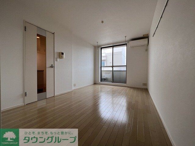 物件内観写真10　(リビング/居室)