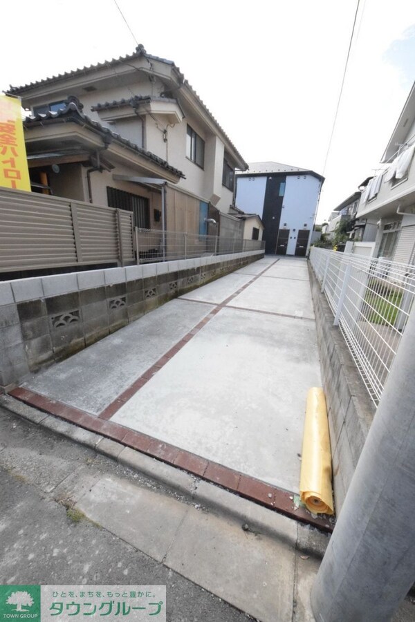 エントランス(庭)