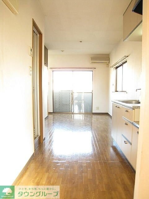 物件内観写真8　(リビング/居室)