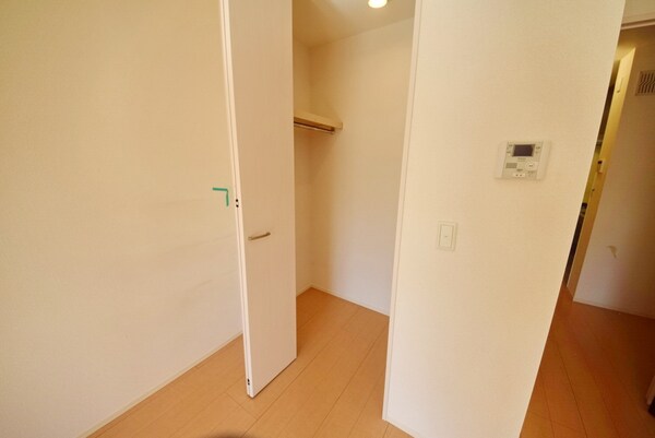 収納(同メーカー参考写真)