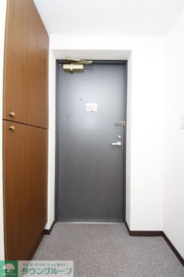 玄関(※写真は同タイプ住戸です。)
