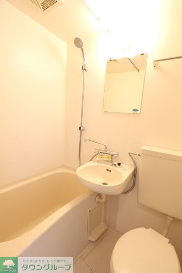 バス／シャワールーム等(※参考写真)