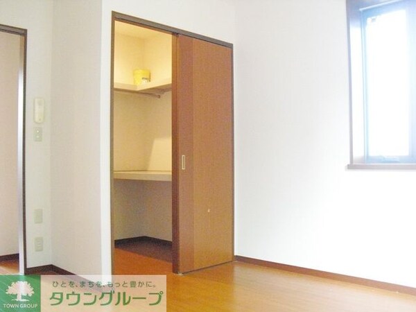 収納(★ウォークインクローゼット★)